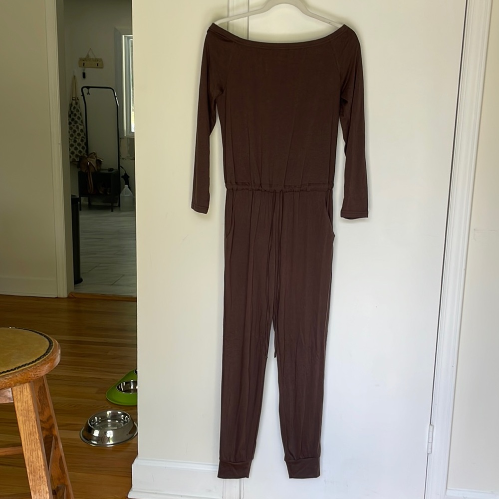 Off shoulder long sleeve jumpsuit